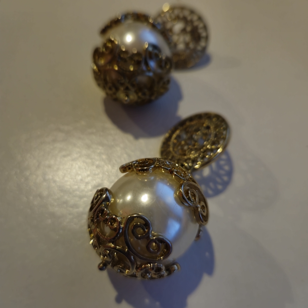 Earings